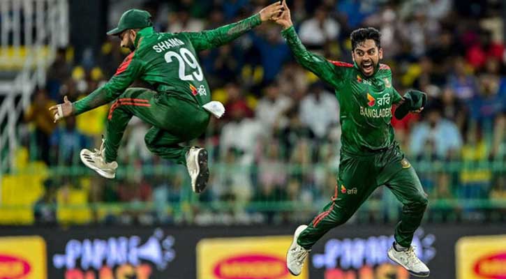 দুর্দান্ত খেলে সমতায় ফিরল বাংলাদেশ