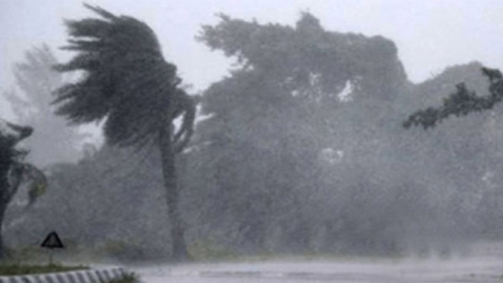 ঢাকাসহ দেশের দক্ষিণাঞ্চলে ভারী বৃষ্টির সম্ভাবনা